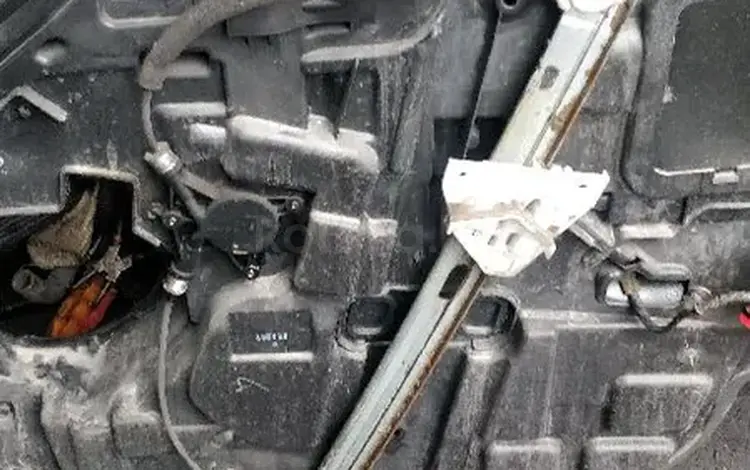 Стеклоподьемник передний левый Мазда Mazda 5 за 15 000 тг. в Алматы