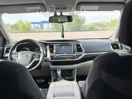 Toyota Highlander 2015 года за 14 300 000 тг. в Алматы – фото 14