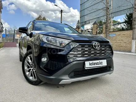 Toyota RAV4 2020 года за 15 500 000 тг. в Караганда – фото 4