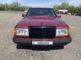 Mercedes-Benz E 260 1992 годаfor1 800 000 тг. в Караганда