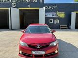 Toyota Camry 2013 года за 7 200 000 тг. в Уральск – фото 2