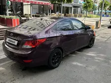 Hyundai Accent, 2011