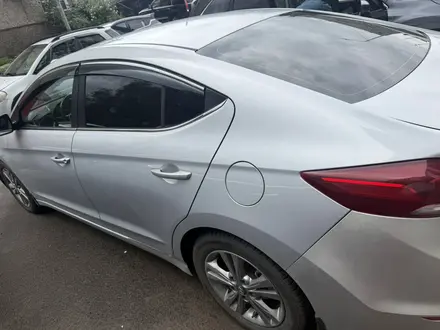 Hyundai Elantra 2018 года за 6 700 000 тг. в Алматы – фото 3