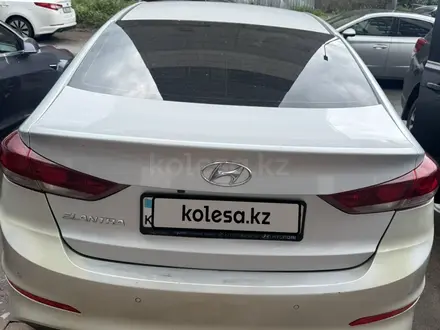 Hyundai Elantra 2018 года за 6 700 000 тг. в Алматы – фото 2