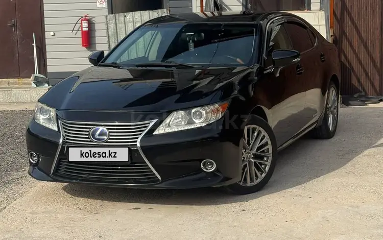 Lexus ES 300h 2012 года за 11 500 000 тг. в Алматы
