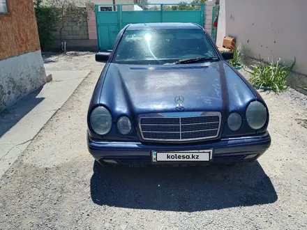 Mercedes-Benz E 230 1996 года за 2 300 000 тг. в Шиели – фото 2