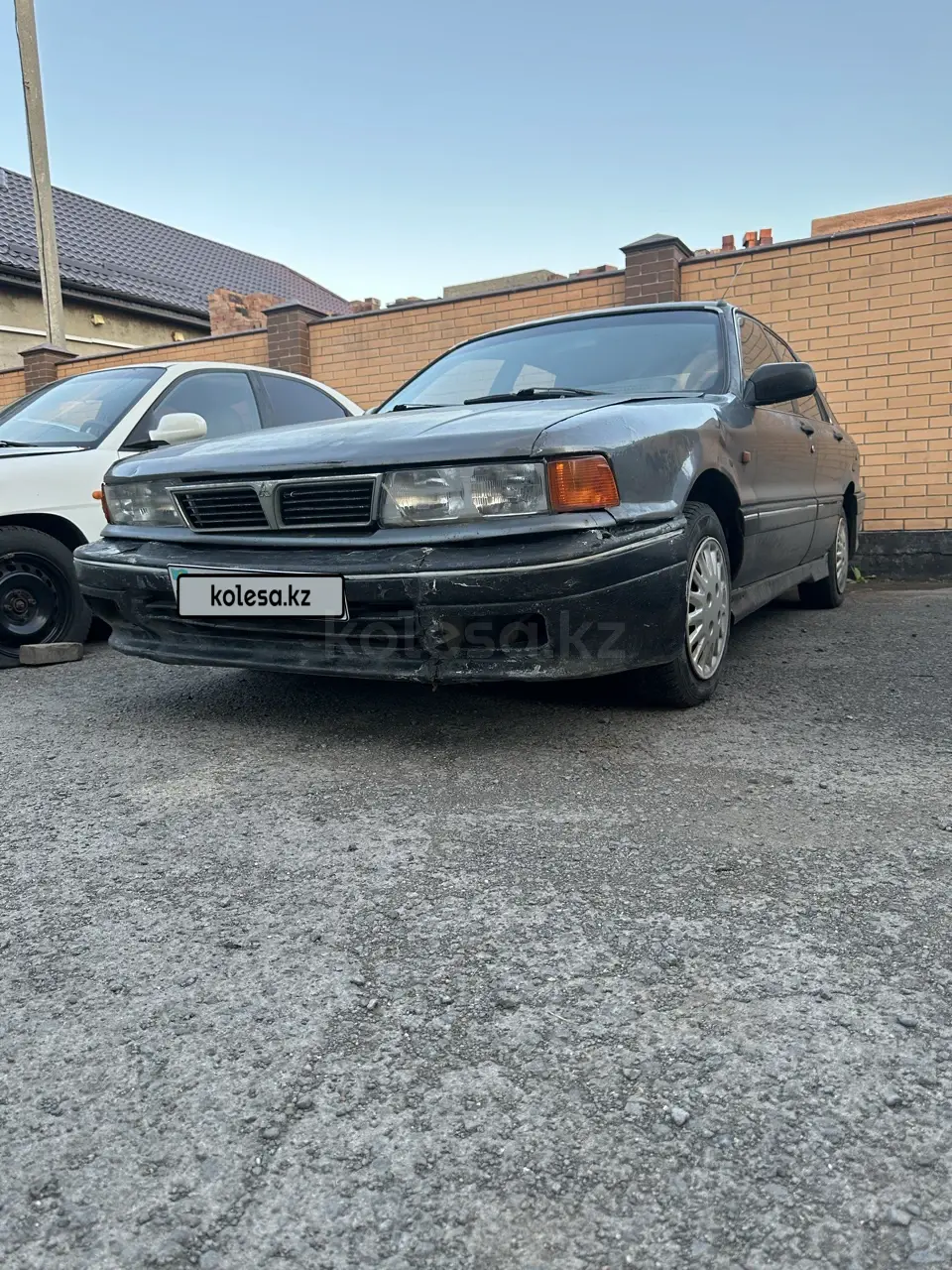 Mitsubishi Galant, 1992