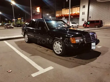 Mercedes-Benz E 200 1992 года за 1 350 000 тг. в Павлодар