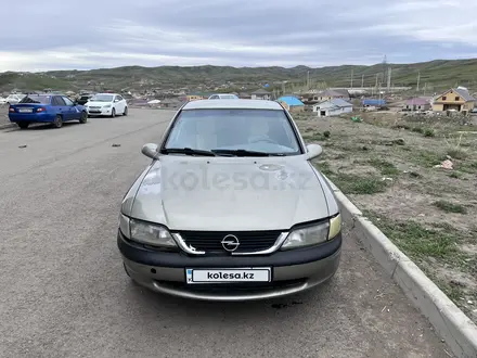 Opel Vectra 1998 года за 1 300 000 тг. в Усть-Каменогорск – фото 3