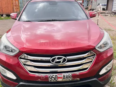Hyundai Santa Fe 2016 года за 5 000 000 тг. в Уральск – фото 2