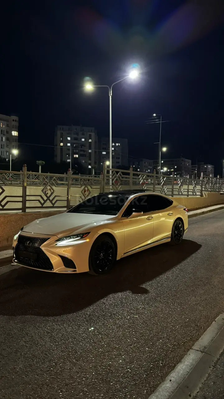 Lexus ls-500, 2018