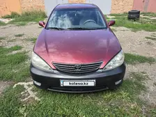 Toyota Camry, 2005