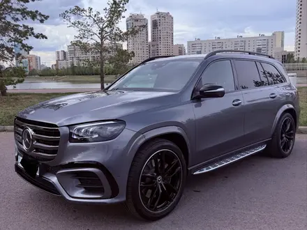 Mercedes-Benz GLS 450 2024 года за 72 000 000 тг. в Астана