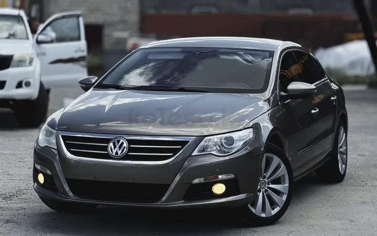 Volkswagen Passat CC 2011 годаfor5 800 000 тг. в Атырау