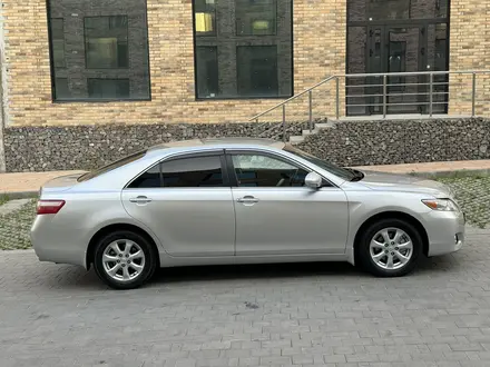 Toyota Camry 2010 года за 7 350 000 тг. в Алматы – фото 28