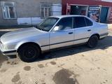 BMW 520 1990 года за 1 350 000 тг. в Шу – фото 3