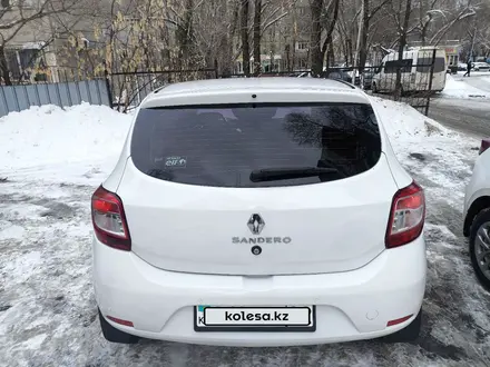 Renault Sandero 2015 года за 2 550 000 тг. в Алматы – фото 6