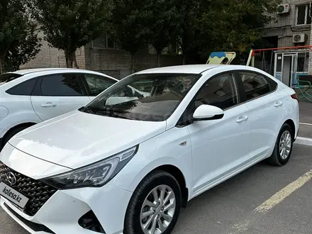 Hyundai Solaris 2020 года за 8 000 000 тг. в Актобе – фото 5