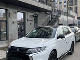 Mitsubishi Outlander 2022 годаfor12 950 000 тг. в Алматы