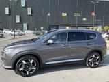 Hyundai Santa Fe 2022 годаfor17 700 000 тг. в Шымкент