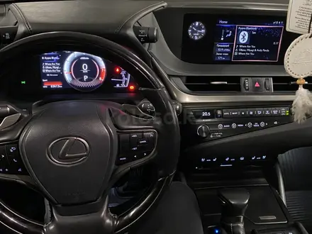 Lexus ES 250 2019 года за 20 000 000 тг. в Алматы – фото 14