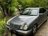 Mercedes-Benz E 230 1996 года за 1 700 000 тг. в Аксу