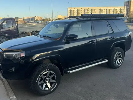 Toyota 4Runner 2014 года за 17 200 000 тг. в Актау – фото 3