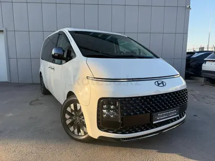 Hyundai Staria 2023 года за 21 990 000 тг. в Шымкент