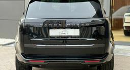 Land Rover Range Rover SE 2025 года за 111 734 000 тг. в Алматы – фото 5