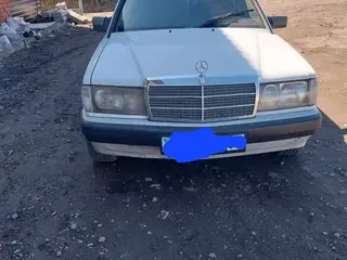Mercedes-Benz 190