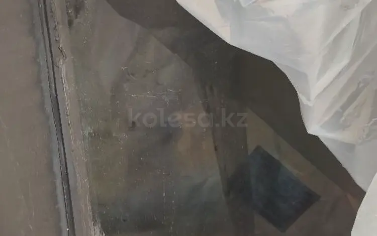 Стекло сдвижной и секция за водителемүшін10 000 тг. в Алматы