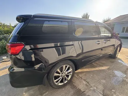 Kia Carnival 2019 года за 16 500 000 тг. в Алматы – фото 3