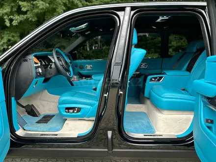Rolls-Royce Cullinan 2023 года за 230 000 000 тг. в Алматы – фото 16