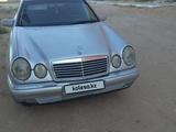 Mercedes-Benz E 230 1998 годаfor2 550 000 тг. в Байконыр – фото 5