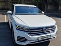 Volkswagen Touareg 2018 годаfor24 500 000 тг. в Алматы – фото 2