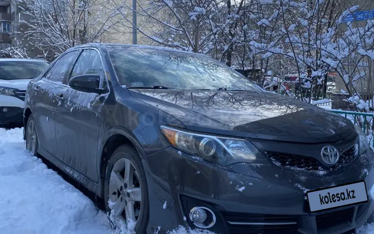 Toyota Camry 2014 годаүшін9 100 000 тг. в Алматы