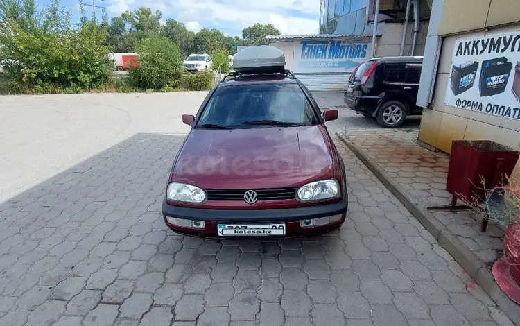 Volkswagen Golf 1993 годаүшін2 300 000 тг. в Караганда