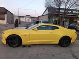 Chevrolet Camaro 2018 годаүшін15 000 000 тг. в Алматы – фото 3