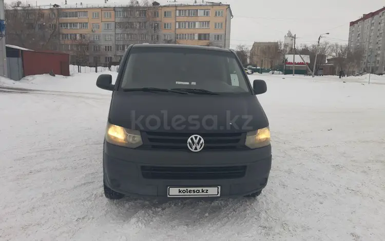 Volkswagen Caravelle 2010 годаүшін10 500 000 тг. в Петропавловск