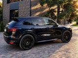 Porsche Cayenne 2012 года за 17 500 000 тг. в Астана