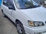 Toyota Ipsum 1999 годаүшін3 800 000 тг. в Семей – фото 2