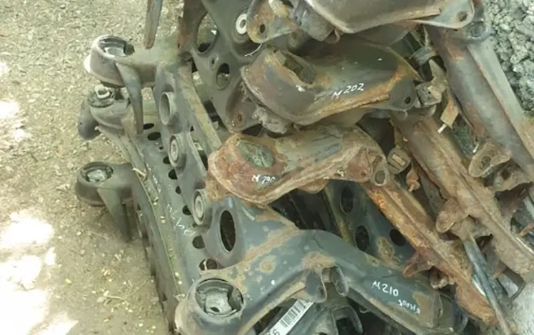Балка задняя, передняя на Mercedes Benz за 15 000 тг. в Алматы