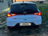 Hyundai i20 2023 годаfor7 700 000 тг. в Алматы – фото 3