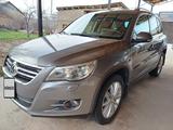 Volkswagen Tiguan 2009 года за 5 600 000 тг. в Шымкент – фото 2