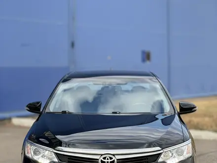 Toyota Camry 2015 года за 12 300 000 тг. в Алматы – фото 2