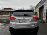 Hyundai Tucson 2013 годаүшін7 000 000 тг. в Петропавловск – фото 4