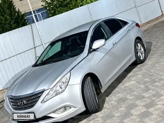 Hyundai Sonata, 2011