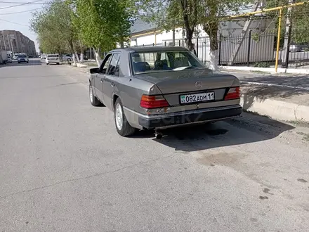 Mercedes-Benz E 230 1990 года за 1 150 000 тг. в Кызылорда – фото 4