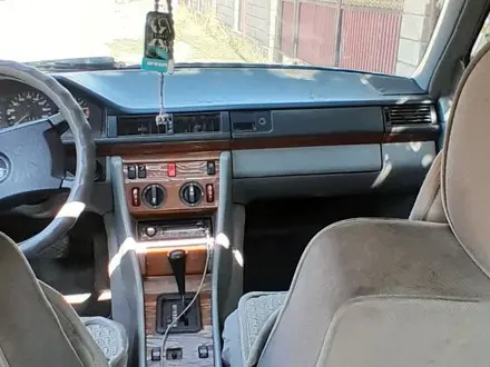 Mercedes-Benz E 230 1989 года за 1 000 000 тг. в Алматы – фото 3