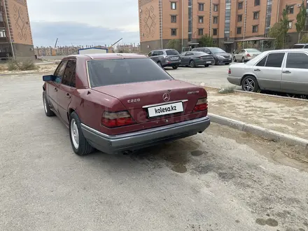 Mercedes-Benz E 220 1995 года за 1 300 000 тг. в Кызылорда – фото 3